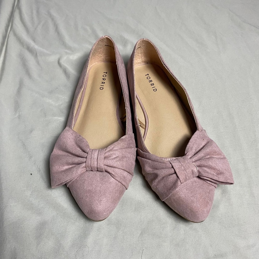 Torrid Womens Mauve Pink Faux Suede Pointed Toe Bow Accent Flat Shoes Size 10W